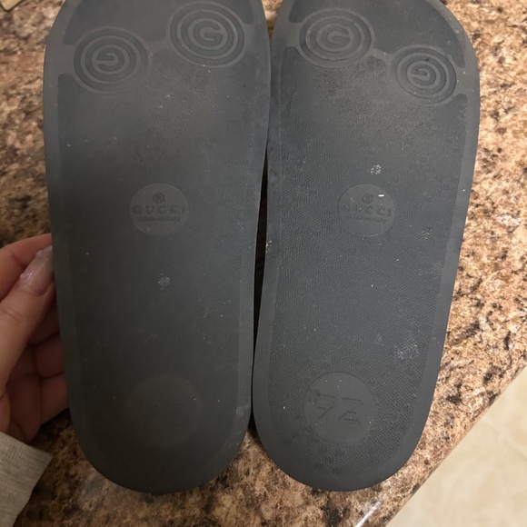 Gucci Persuit Slide Sandal - Picture 6 of 10